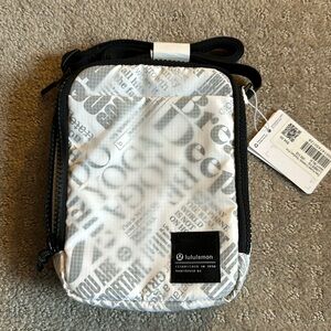 Lululemon East Access Crossbody *Manifesto Print